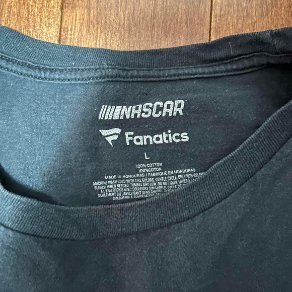 NASCAR RACING TEE - Picture 3 of 3